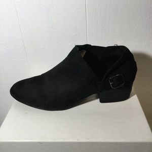 American eagle booties size 8